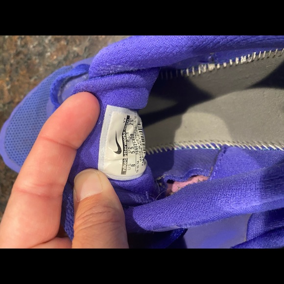 Nike running shoes - Picture 4 of 5